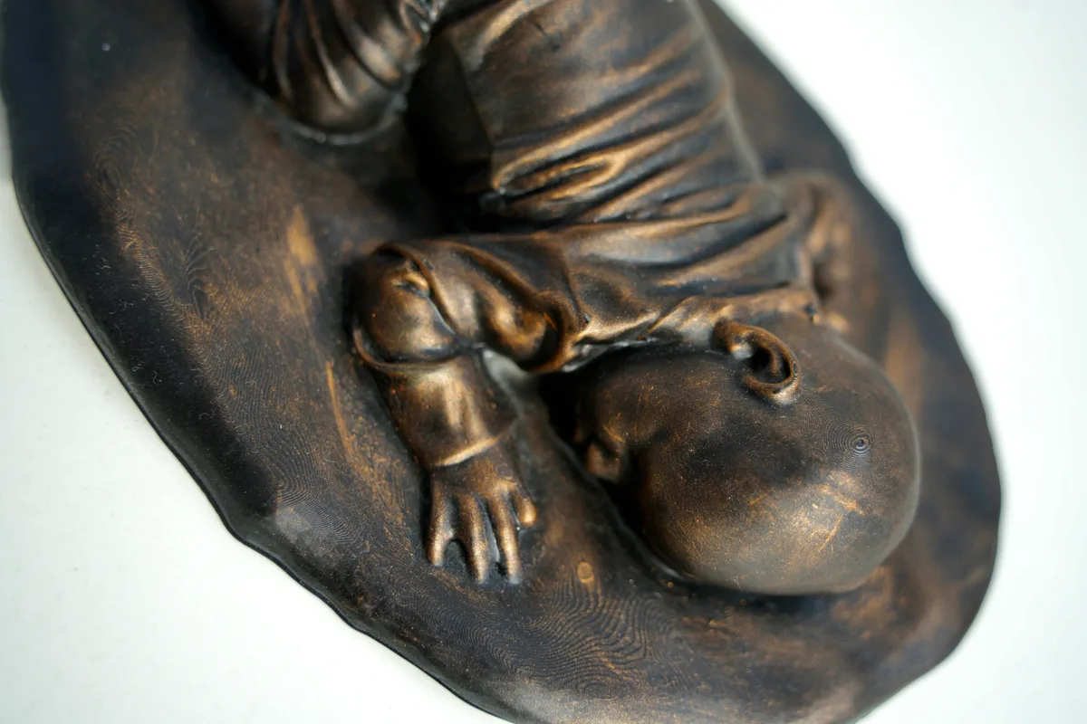 Babycrafts 3D, ateliershot van afgewerkt zwangerschapsbeeldje, vol detail